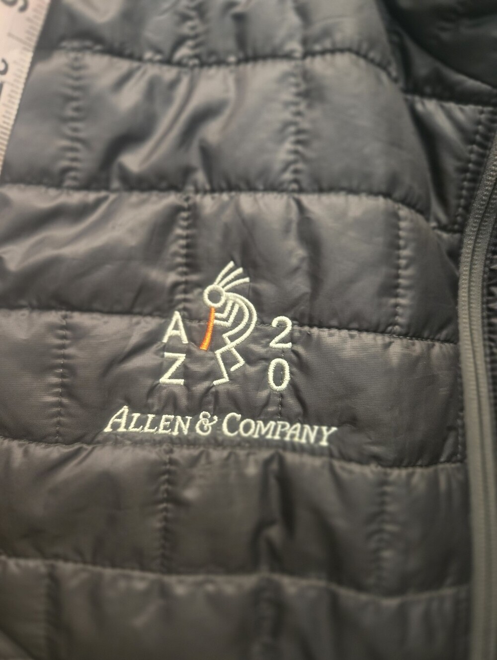 Patagonia Vest With Company Logo Size M - Picture 6 of 8